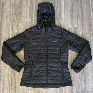 2020 Patagonia Nano Puff Hooded Jacket Womens Small Black Hoody Coat Great Cond